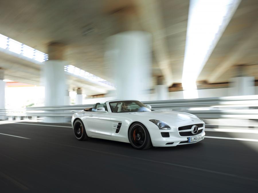  Mercedes-Benz SLS AMG Roadster 2012 года  (фото 54 из 198)